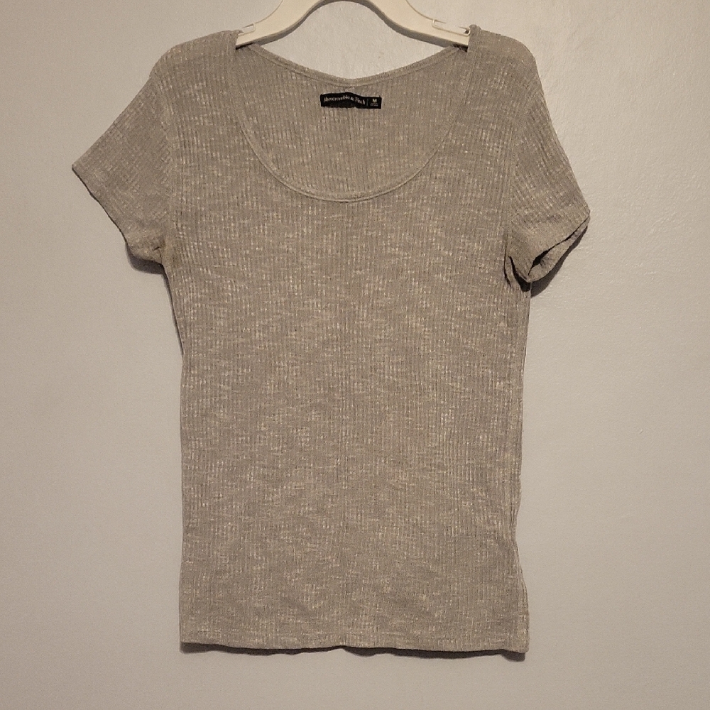 Abercrombie & Fitch Light Gray Ribbed Short Sleeve Tee